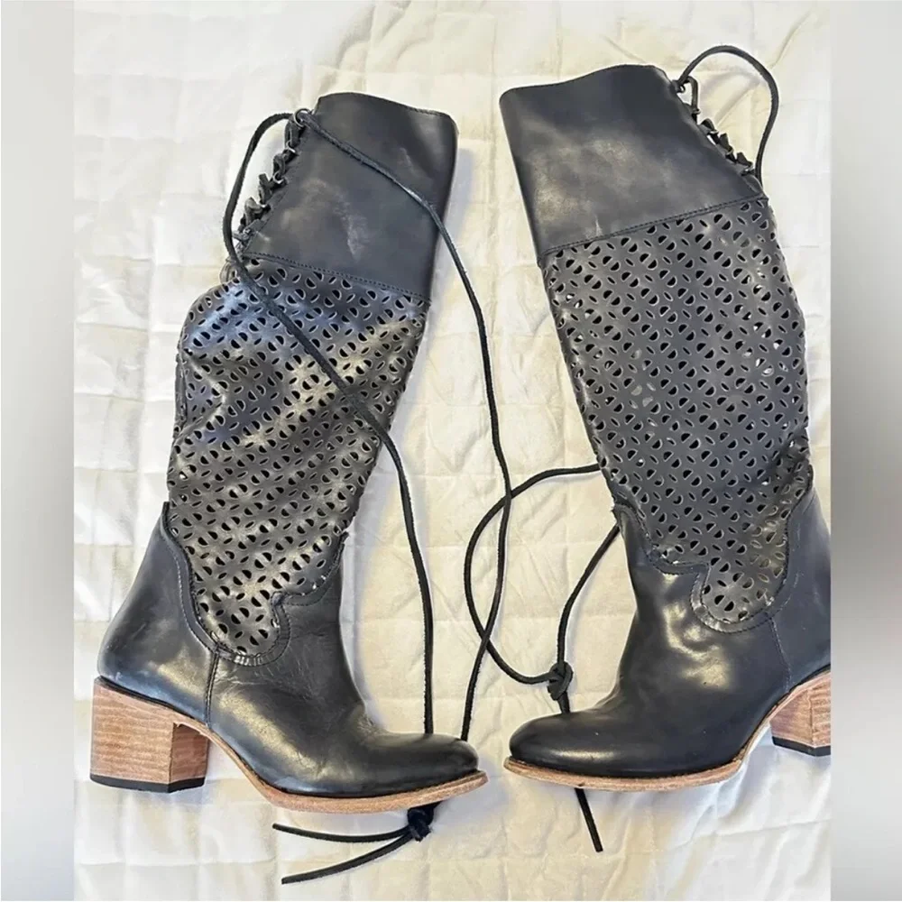 Freebird By Steven Black Creek Leather Perforated Lace Up Back Tall Boots NWOT 6